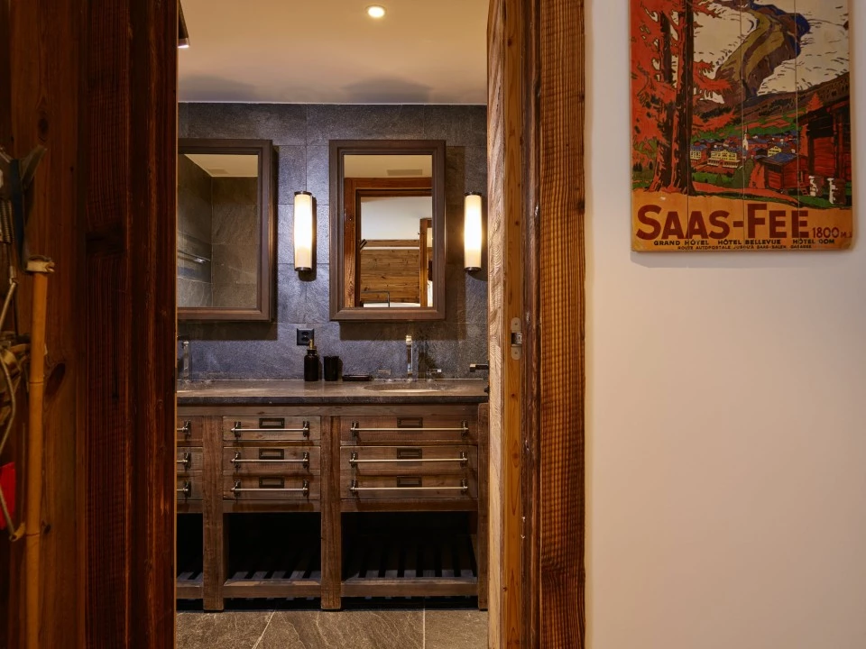 1685631914-Prospectors Luxury real estates Suisse Saas-Fee to rent chalet property Belvédère 27.webp